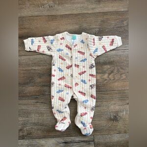 Cars Disney Kids One Piece with Car Print onesie lightning McQueen 6-9 months